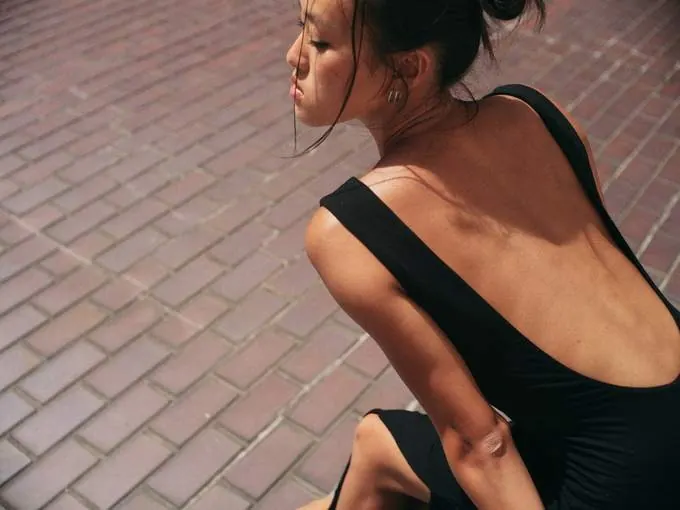 Close view of the low back, brick pavement